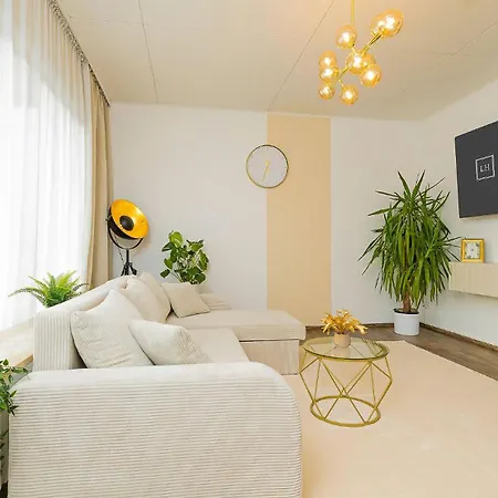 Luxx Home Mm, Airport- Fuer 7 Personen-Parken-Kueche Trunkelsberg Exterior foto