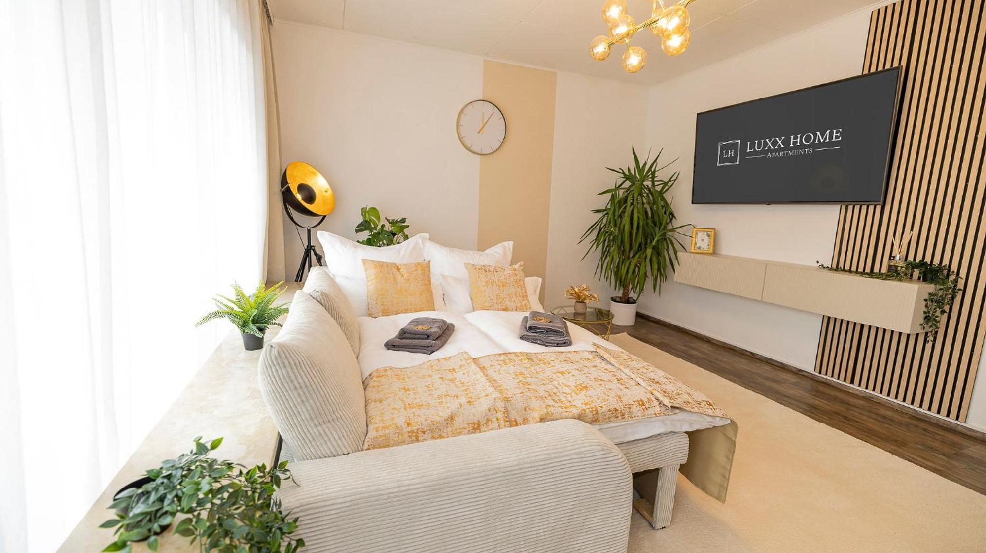 Luxx Mm, Airport- Fuer 7 Personen-parken-kueche *