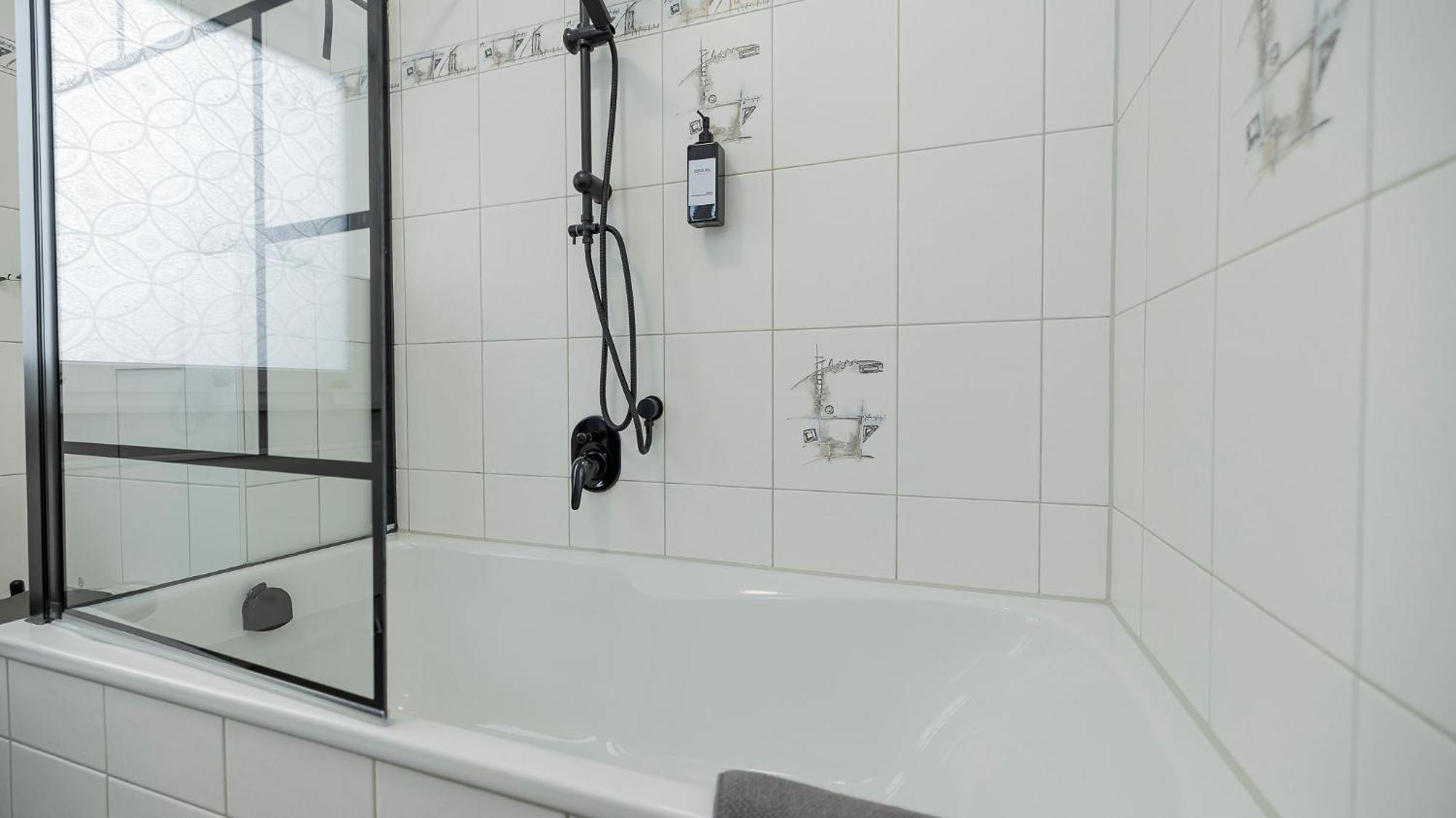 Apartment Luxx Mm, Airport- Fuer 7 Personen-parken-kueche Trunkelsberg
