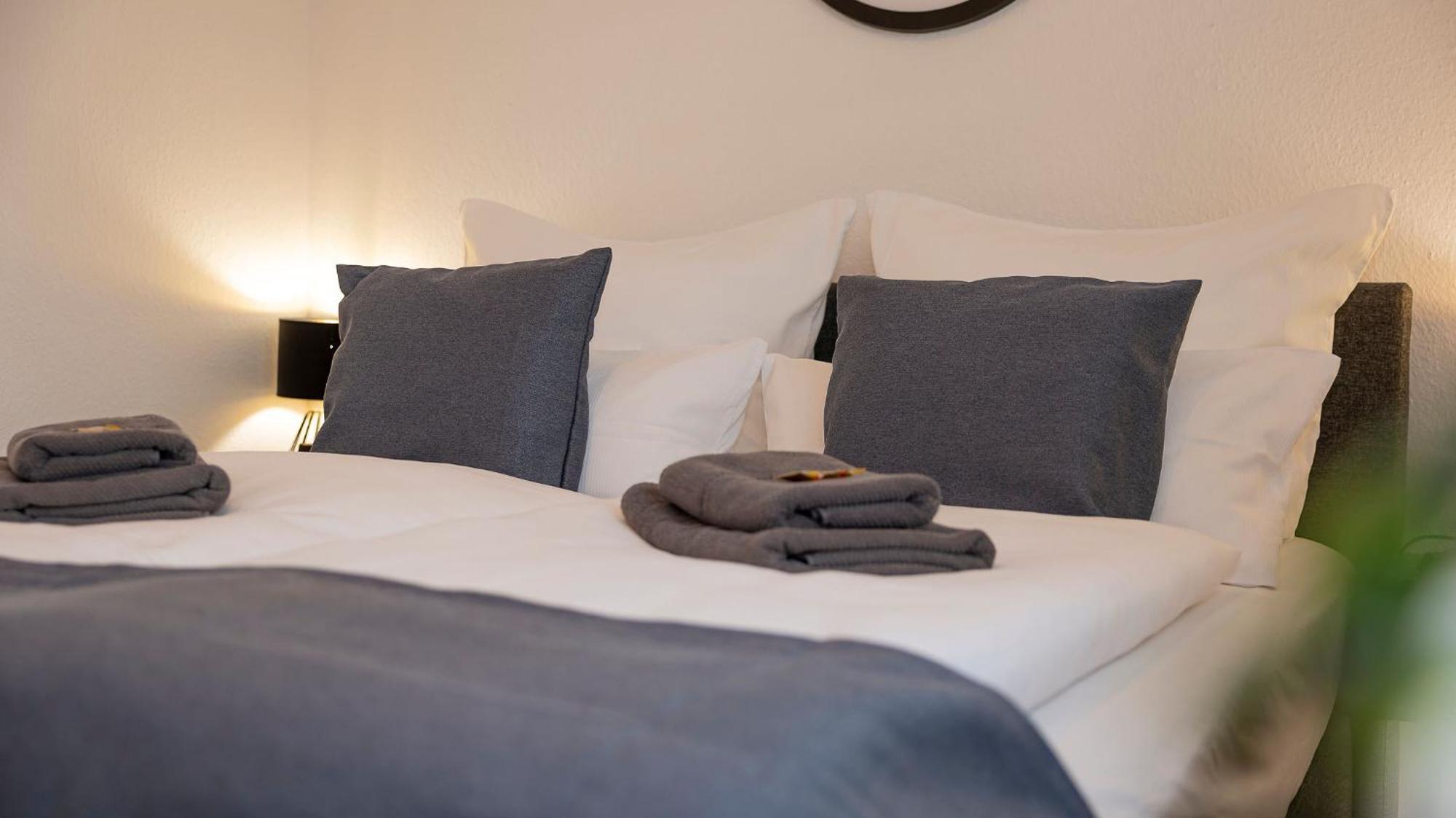 Luxx Mm, Airport- Fuer 7 Personen-parken-kueche Apartment *