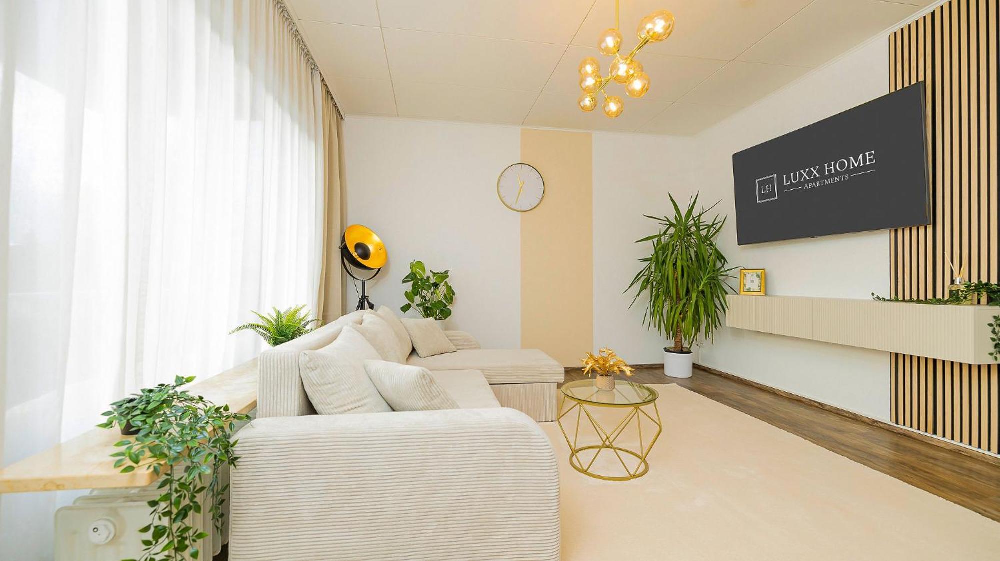 Luxx Mm, Airport- Fuer 7 Personen-parken-kueche